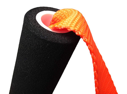 Comfortable neoprene handle grip on 50 foot dog leash